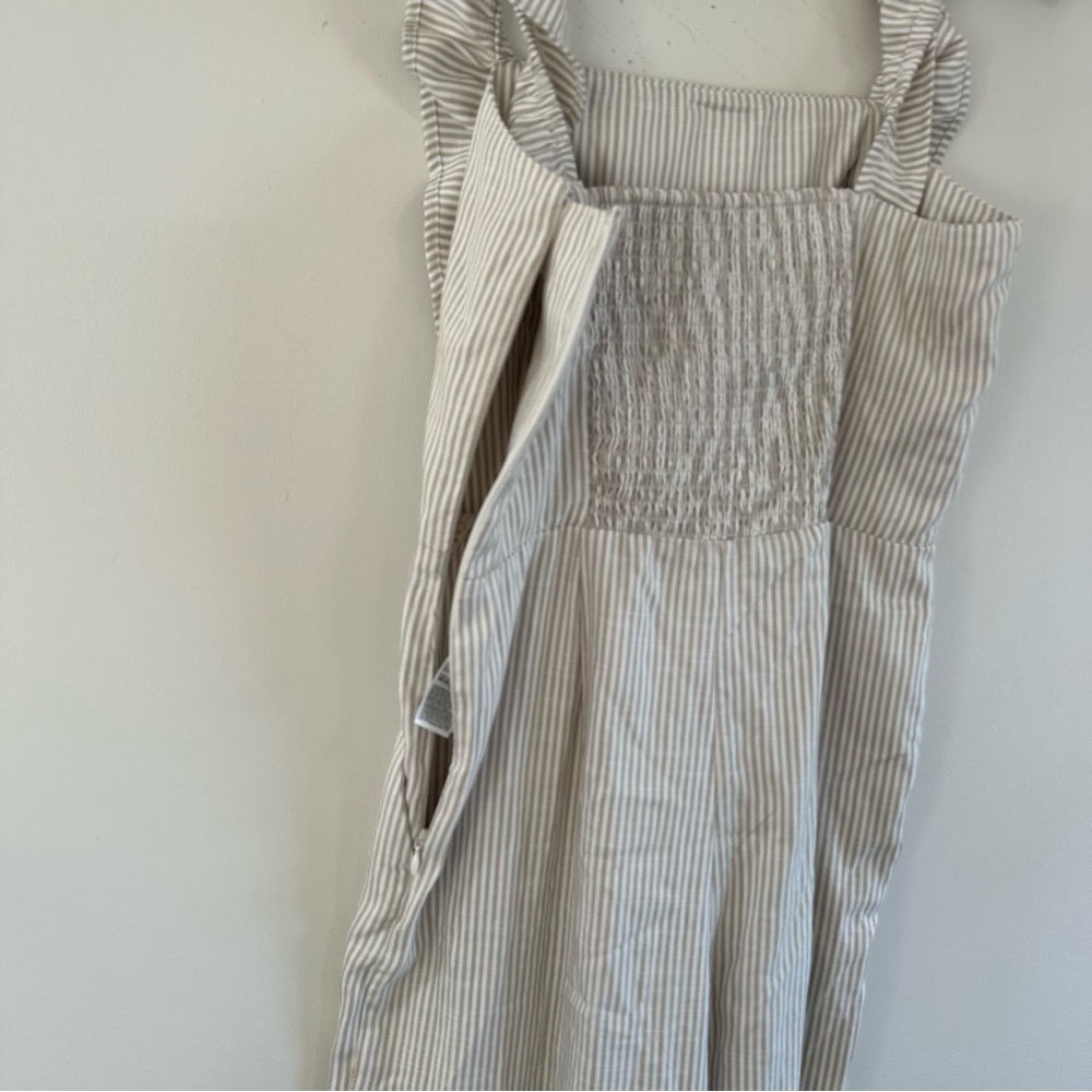 GAP Apron Ruffle Jumpsuit Neutral Stripes Size 6 Tall - Picture 8 of 12